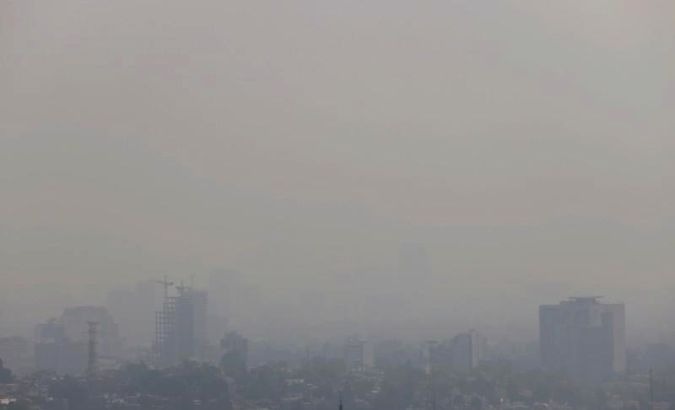 Mexico City’s Atmospheric Monitoring System (Simat) reported Tuesday that the PM2.5 index had reached 160 points,  high enough to penetrate the lungs and cause serious respiratory and allergy issues.