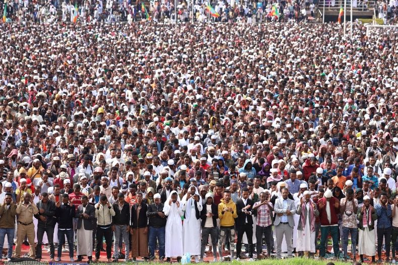 Muslims attend the morning prayers of Eid al-Fitr in Addis Ababa, Ethiopia June 4, 2019