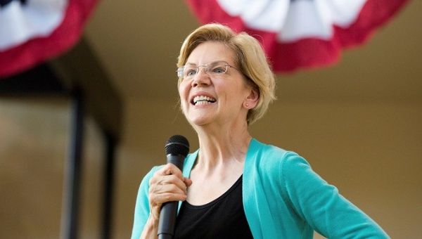Elizabeth Warren's campaign staff is unionizing. 