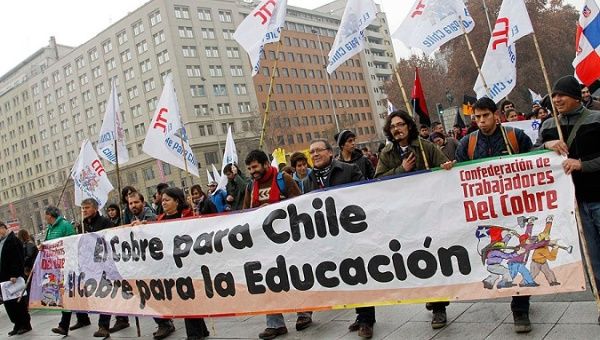 Striking Chilean teachers to meet Education Ministry in order to discuss demands.