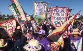 100 thousand women march in defense of life. land and water