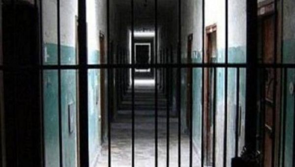 A detainee released from the Dhahban Central Prison told the organization about the torture practices that prisoners, especially the Palestinians, endure.