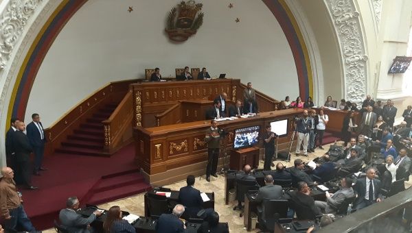 Chavista and opposition lawmakers sitting together for the first time since 2017