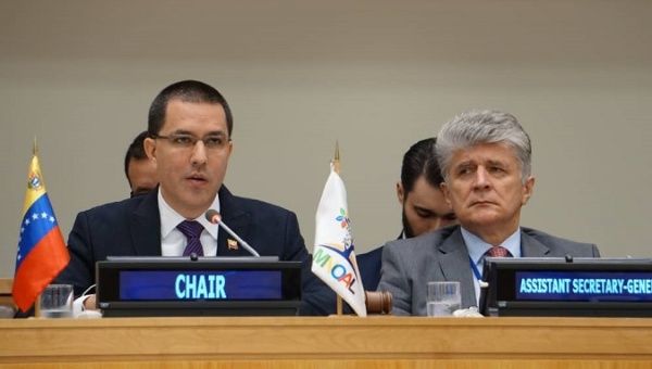 Arreaza denounced the violation of the Charter of the United Nations and other norms of international law by the United States. 