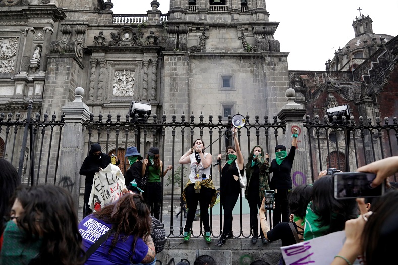 Women in Mexico demanding their right to safe, legal, and free abortion. 
