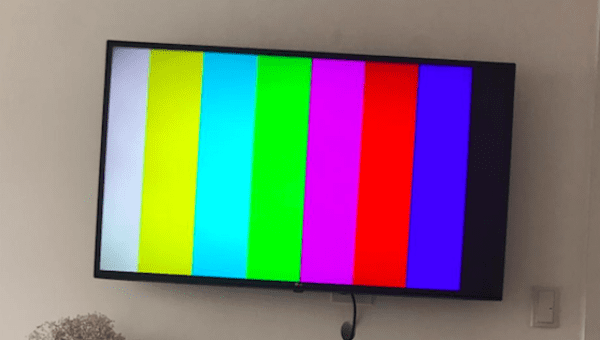 Cable companies in Ecuador censor teleSUR. Oct., 12, 2019