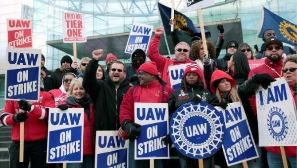 Striking United Auto Workers (UAW) members rally in front of General Motors World headquarters in Detroit, Michigan, U.S., October 17, 2019. 