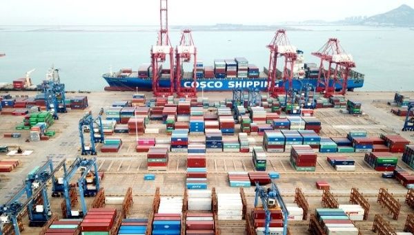 Photo taken on April 14, 2020 shows containers at the Lianyungang Port in Lianyungang City, east China's Jiangsu Province.