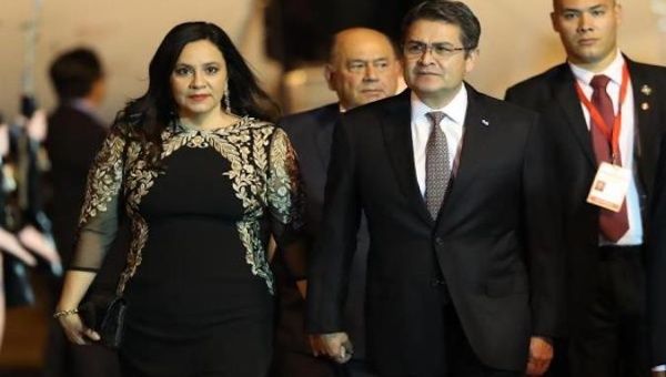 Honduras' President Juan Orlando Hernandez and his wife Ana Garcia.