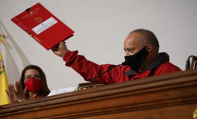 The president of the ACN, Diosado cabello, holds the draft of the Anti-Blockade Bill during a working session in the Federal Legislative Palace. Caracas, Venezuela.October 8, 2020.