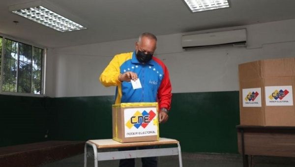 Cabello cast his vote at 