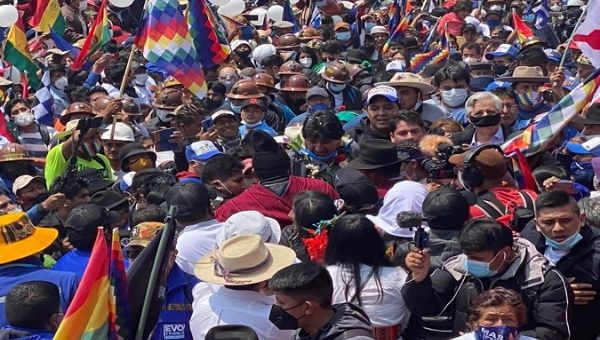 Citizens welcome Evo Morales' return, Bolivia, Nov. 9, 2020.