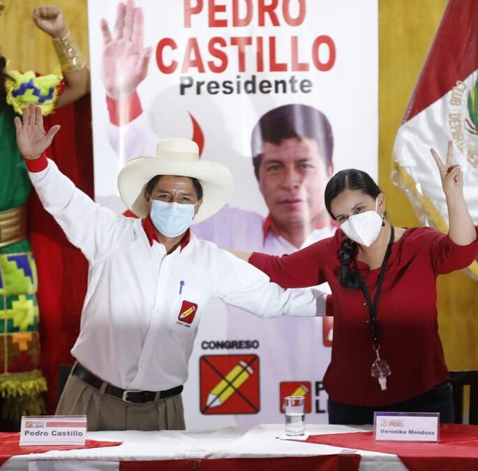 Pedro Castillo and Verónika Mendoza signed a joint declaration on Wednesday sealing Mendoza's support for Castillo going into the Presidential runoff election. They also agree to work together in order to 