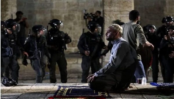  Palestinian prayer at Al-Aqsa Mosque, Jerusalem, Palestine, May 8, 2021.