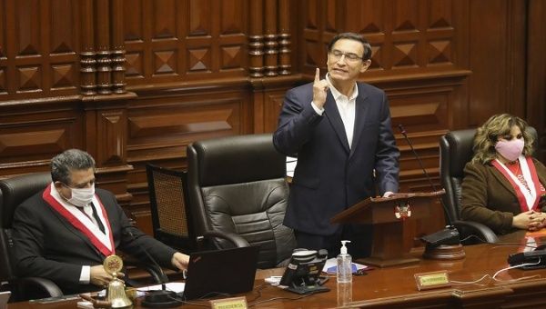 Ex-President Martin Vizcarra (C) testifies before Congress, Lima, Peru, Sep. 18, 2020.