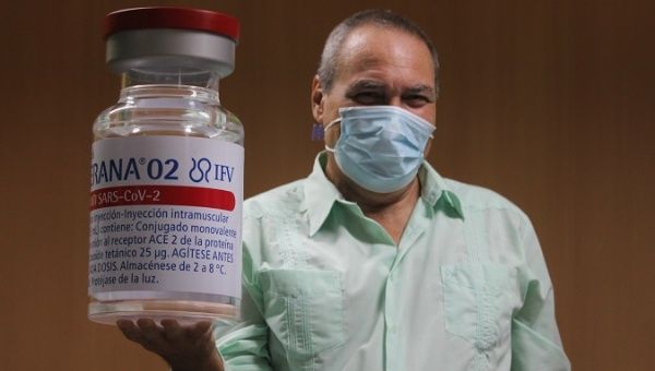 Vicente Verez Bencomo, director of the Finlay Institue for Vaccines, hold a giant capsule celebrating the announcement on August 20, 2021.