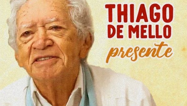 This Friday morning the world says goodbye to the great poet of popular struggles Thiago de Mello. Born in Barreirinha, in the interior of Amazonas, he spent his 95 years intensely committed to the destiny of the Brazilian people. 