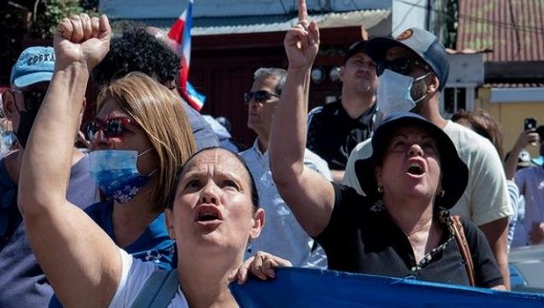 Citizens rejecting COVID-19 vaccination, Costa Rica. 