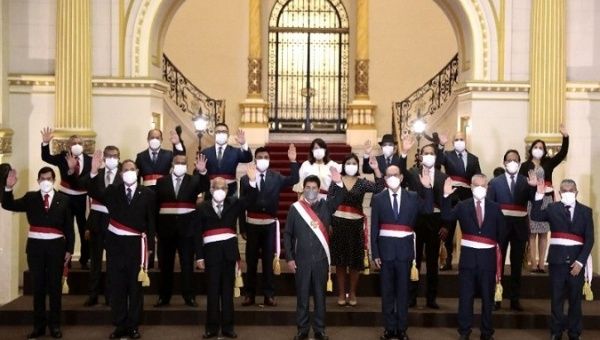 President Pedro Castillo (C) and his cabinet, Lima, Peru, Jan. 8, 2022. 