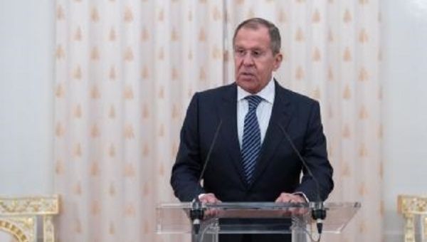 The US would not like to see a rapid completion of the Moscow-Kiev peace talks but hopes that Russia is mired in prolonged hostilities, Russian FM Sergei Lavrov has said. 