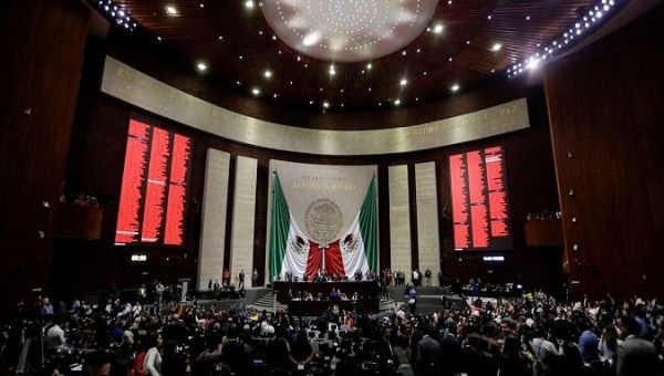 Lawmakers discuss a constitutional reform, Mexico DF, Mexico, April 17, 2022.
