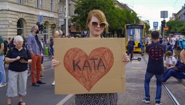 People protesting against KATA reform, Hungary, July 13, 2022.