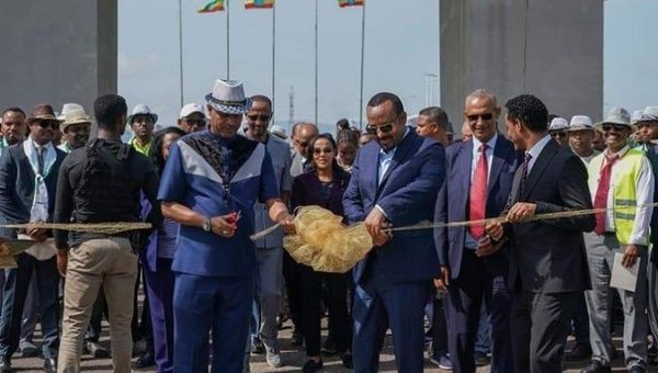 PM Abiy Ahmed (C) at Dire Dawa Free Trade Zone, Ethiopia, Aug. 14, 2022.