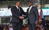 Outgoing President Uhuru Kenyatta (L) and President William Ruto (R), Nairobi, Kenya, Sept. 13, 2022.