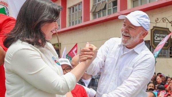 Lula da Silva (R) and former presidential candidate Simone Tebet (L), Oct. 27, 2022. 