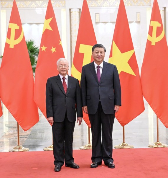 Xi Jinping, general secretary of the Communist Party of China Central Committee and Chinese president, holds a ceremony to welcome Nguyen Phu Trong, general secretary of the Communist Party of Vietnam Central Committee, prior to their talks at the Great Hall of the People in Beijing, capital of China, Oct. 31, 2022.