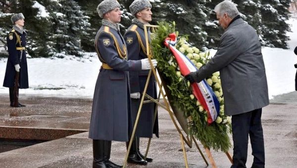 Miguel Diaz-Canel (R) at the Unknown Soldier Tomb, Moscow, Russia, Nov. 21, 2021.