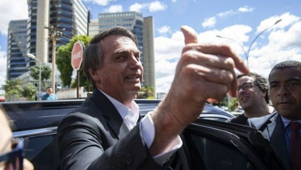 Ex-President Jair Bolsonaro after giving statements to the Federal Police, April 26, 2023.