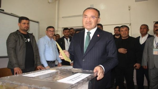 Justice Minister of Türkiye, Bekir Bozdag voting at Saadet Özdemir High School in Bahcelievler. May. 14, 2023.