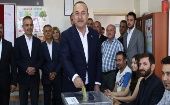 Türkiye Foreign Minister Mevlüt Cavusoglu casting his ballot at Aysen Cengiz Urfalioglu Elementary School. May. 14, 2023.