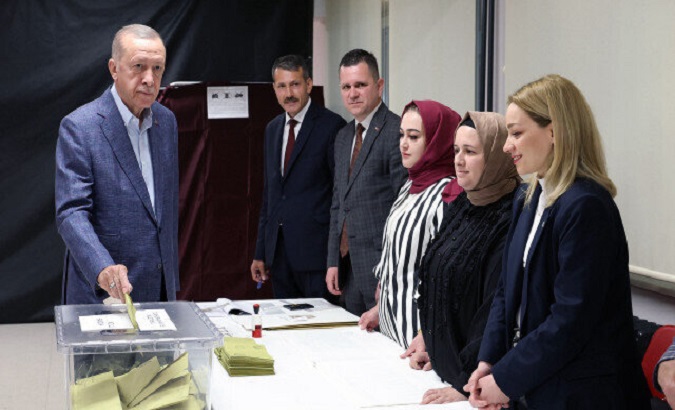 Türkiye President Recep Tayyip Erdoğan cast his vote in Istanbul. May. 14, 2023.