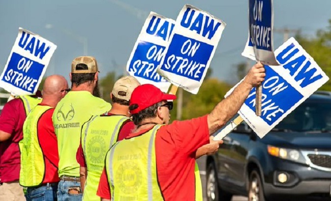 U.S. workers on strike, Oct. 2023.
