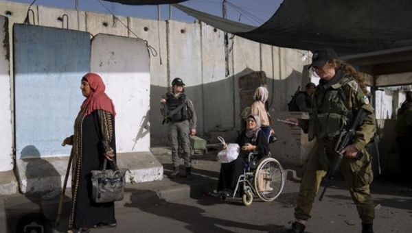 Gazans leave their homes in areas attacked and bombed by Israel, Nov. 2023.