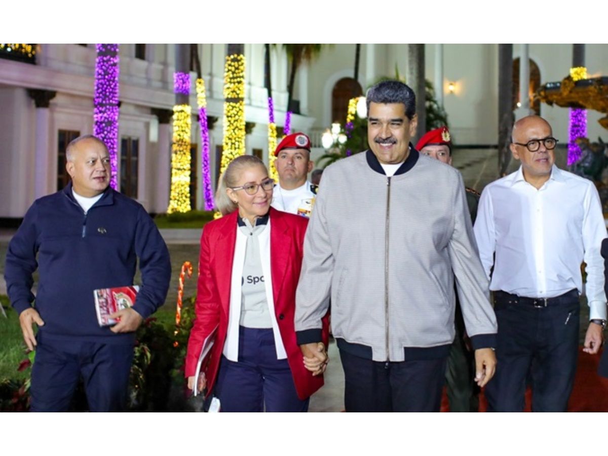 La economía venezolana crece integralmente: Presidente Maduro
