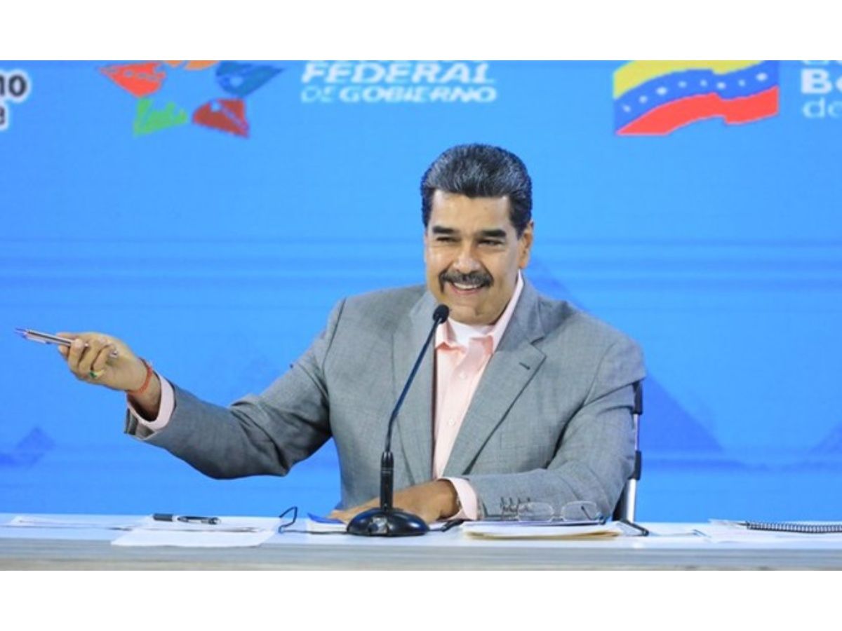 Presidente Maduro apoya diálogo para fijar cronograma electoral