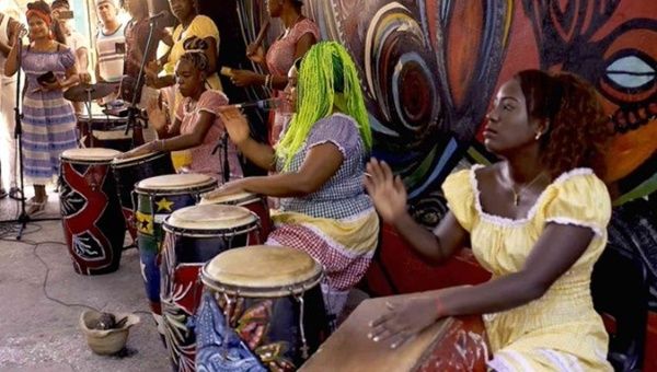 Cuban women playing drums, 2024.