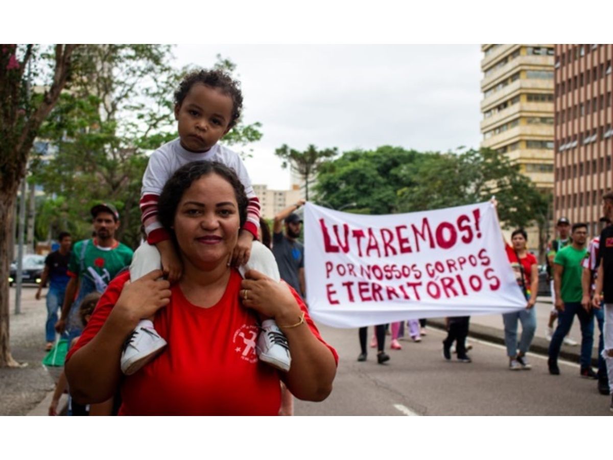 Mujeres brasileñas sin tierra luchan por la justicia social el 8 de marzo
