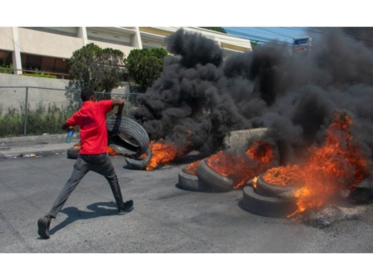 Kenia suspende el despliegue policial en Haití