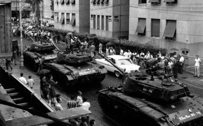 Tanks in the streets of Rio de Janeiro during the 1964 coup d'etat in Brazil.