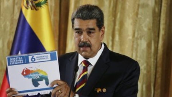 President Maduro Showing the map of legitimate and sovereign Venezuelan territory , April 3, 2024