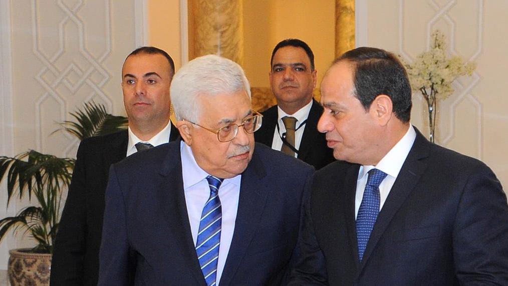 President Mahmoud Abbas (L) meets Egyptian President Abdel Fattah Al-Sisi (R) at the Heliopolis Palace in Cairo, Egypt , April 9, 2024