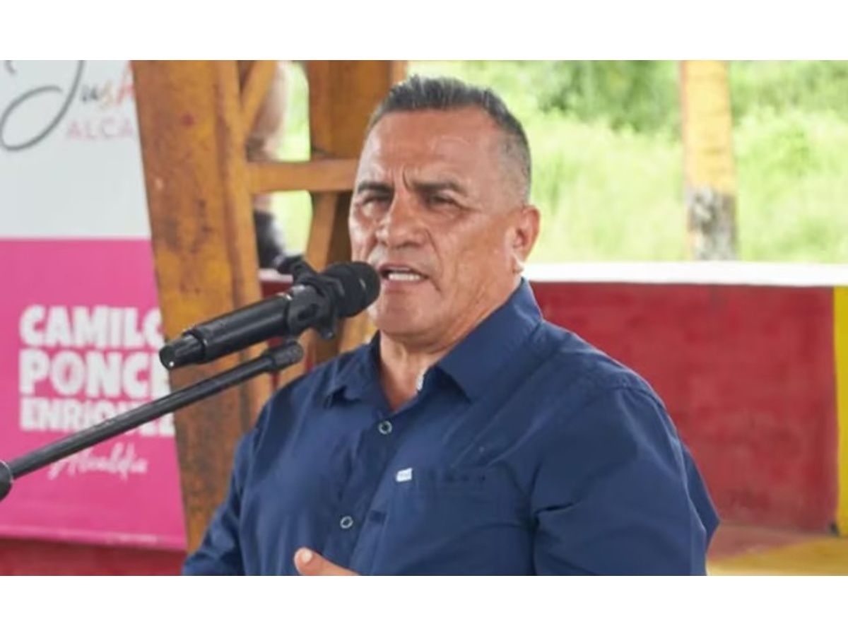 Hitmen Assassinate the Mayor of Ponce Enriquez in Ecuador