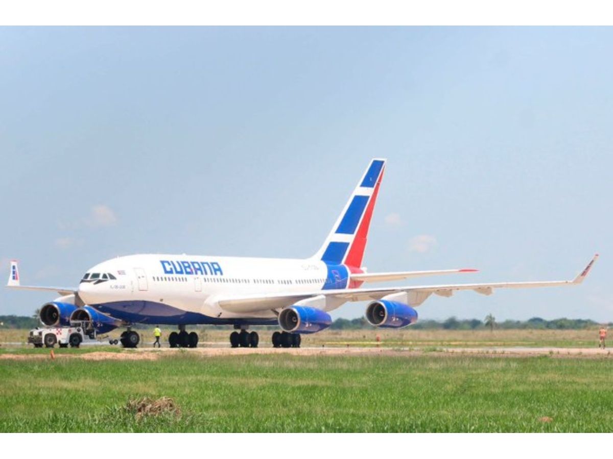 Cuba and Argentina Suspend Regular Flights Due to Blockade Violations