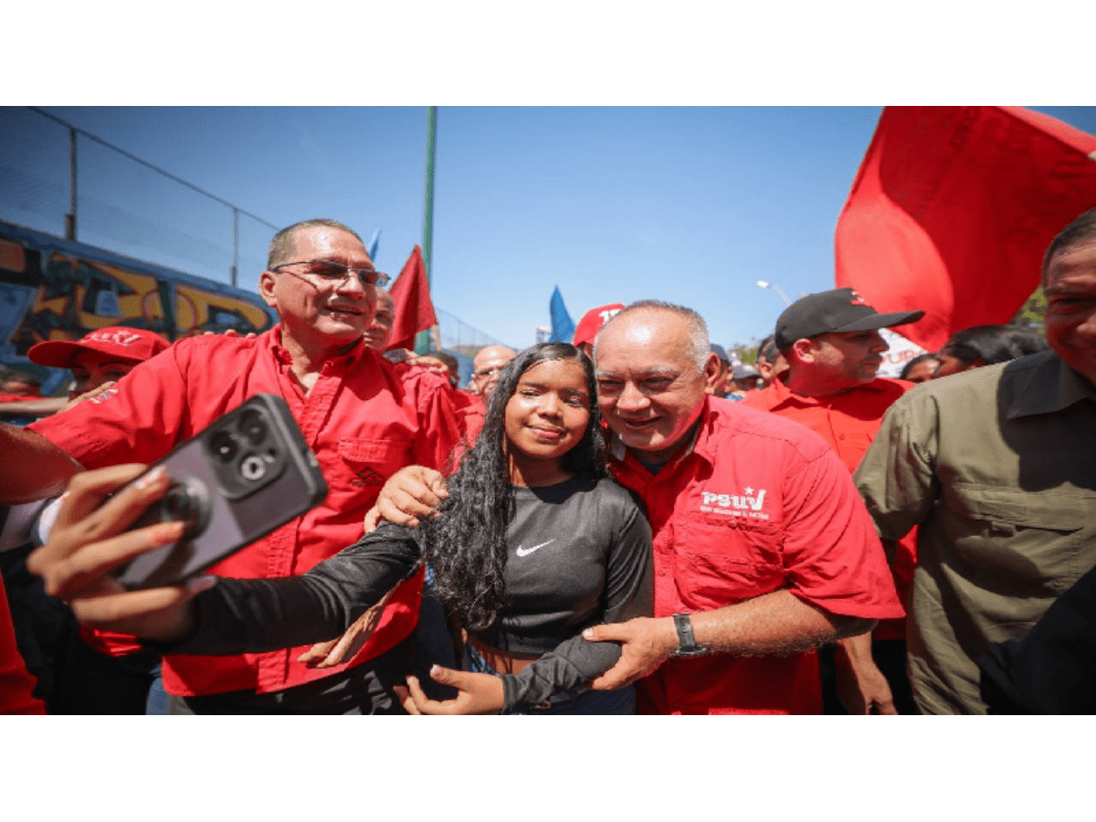 State of Sucre Shows Support for President Maduro in the Streets