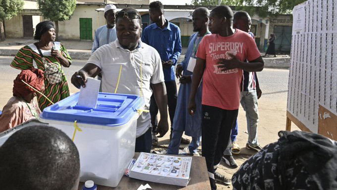 Chadians voting after so many years without the right to vote, May 6, 2024