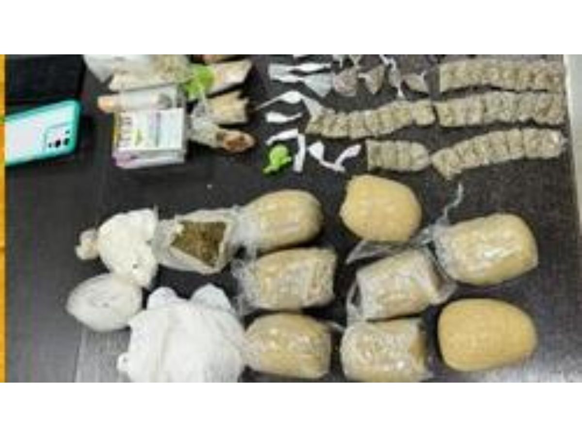 Ecuador: Drugs and Handmade Weapons Found in Prison